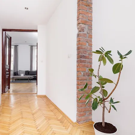 Two Bedroom - Dietla 51 Street *