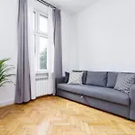 Lägenhet Two Bedroom - Dietla 51 Street