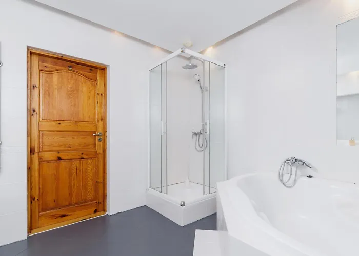 Apartment Two Bedroom - Dietla 51 Street